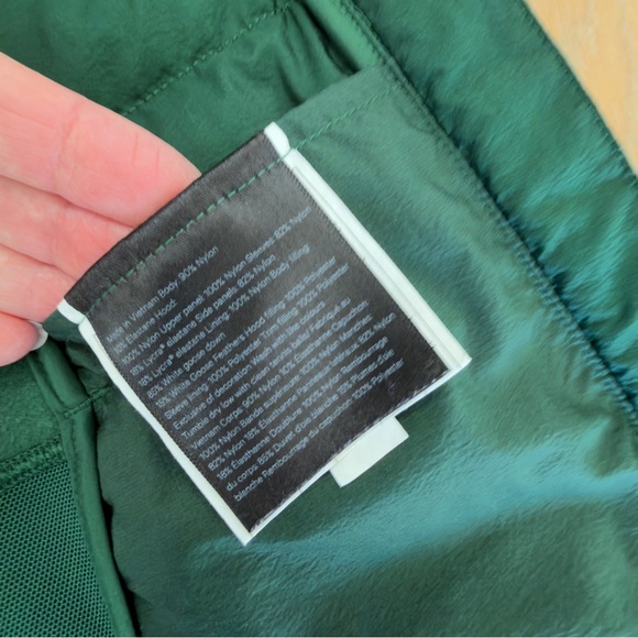 Lululemon Down for it All Jacket Everglade Green - Sz. 6 - Picture 15 of 16